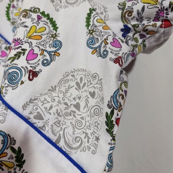 Divine Scrub Top Size 2x Jdm Scrubs Nurse Nursing Shirt Top Work White Hearts   - Picture 4 of 12